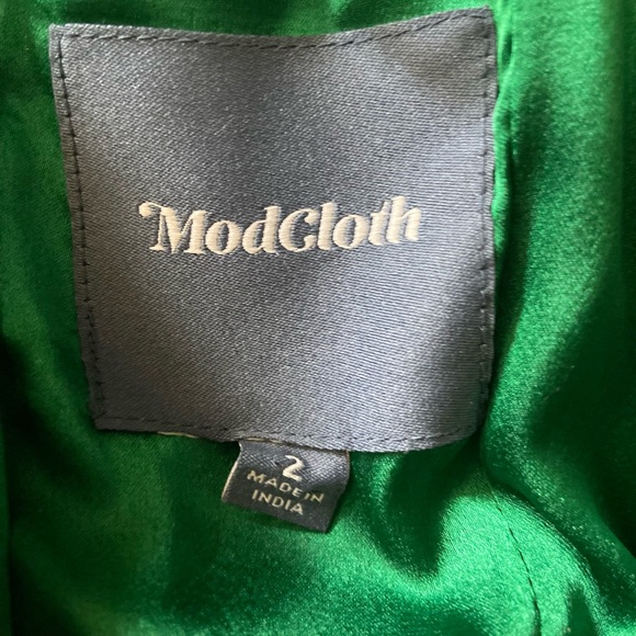 Beautiful Size Two Emerald Green Maxi Dress from ModCloth - Picture 4 of 10
